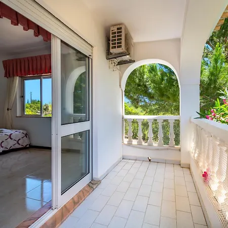 Villa Casa Marina - Swimming Pool - Countryside - By Bedzy Pera