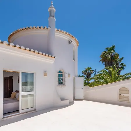 Casa Marina - Swimming Pool - Countryside - By Bedzy Pera